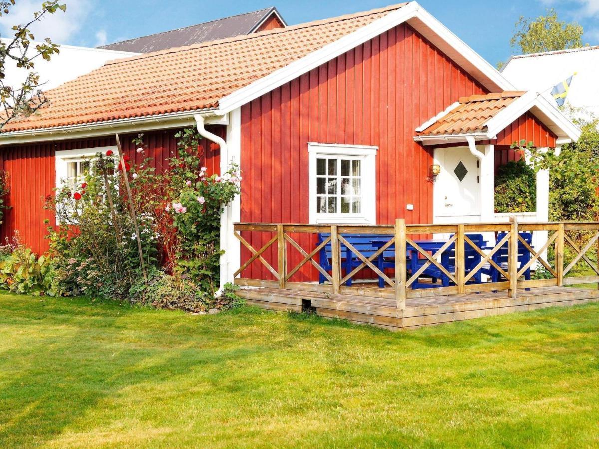 One-Bedroom Holiday Home In Hjaltevad Svenstorp  外观 照片