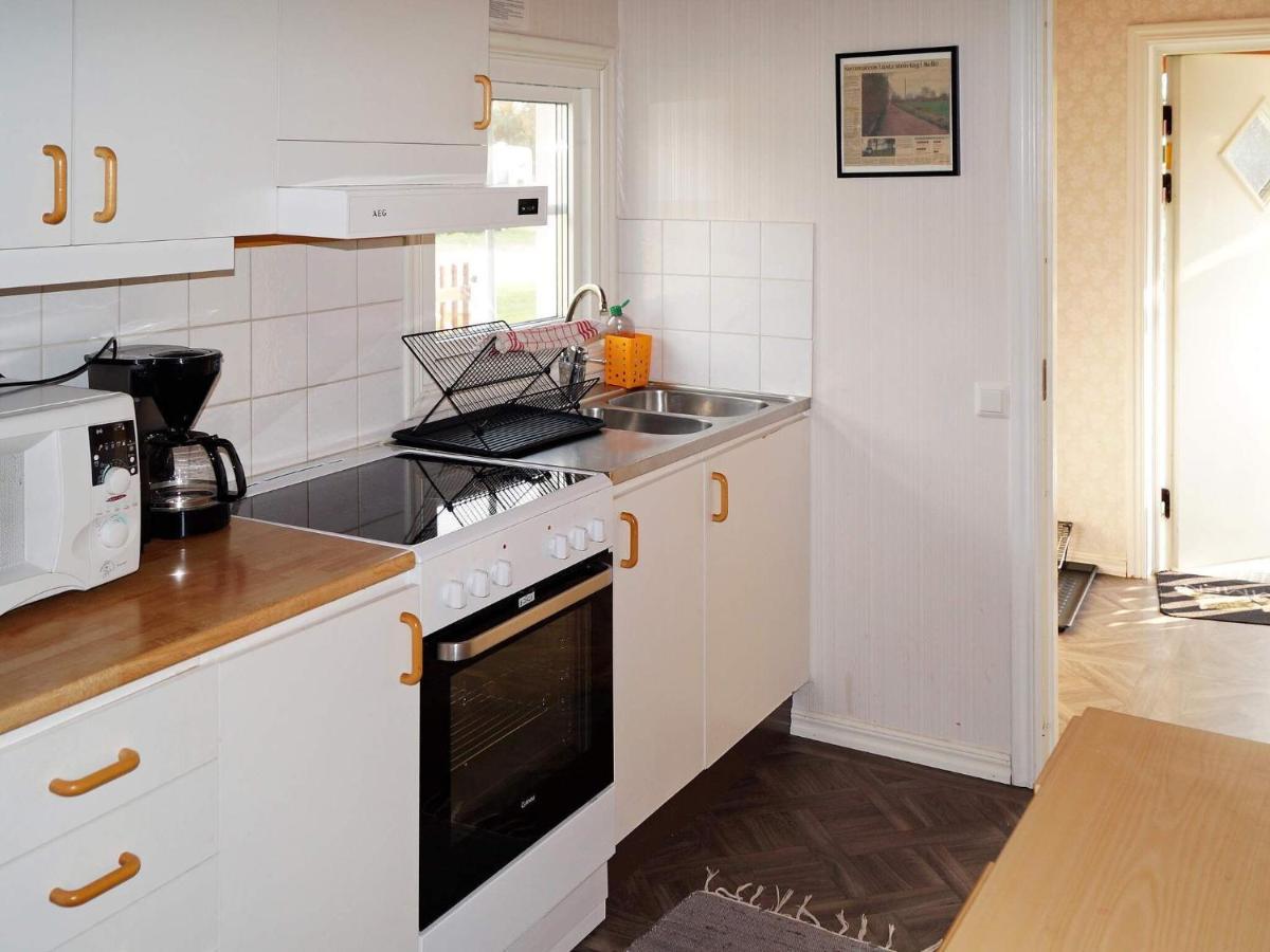 One-Bedroom Holiday Home In Hjaltevad Svenstorp  外观 照片